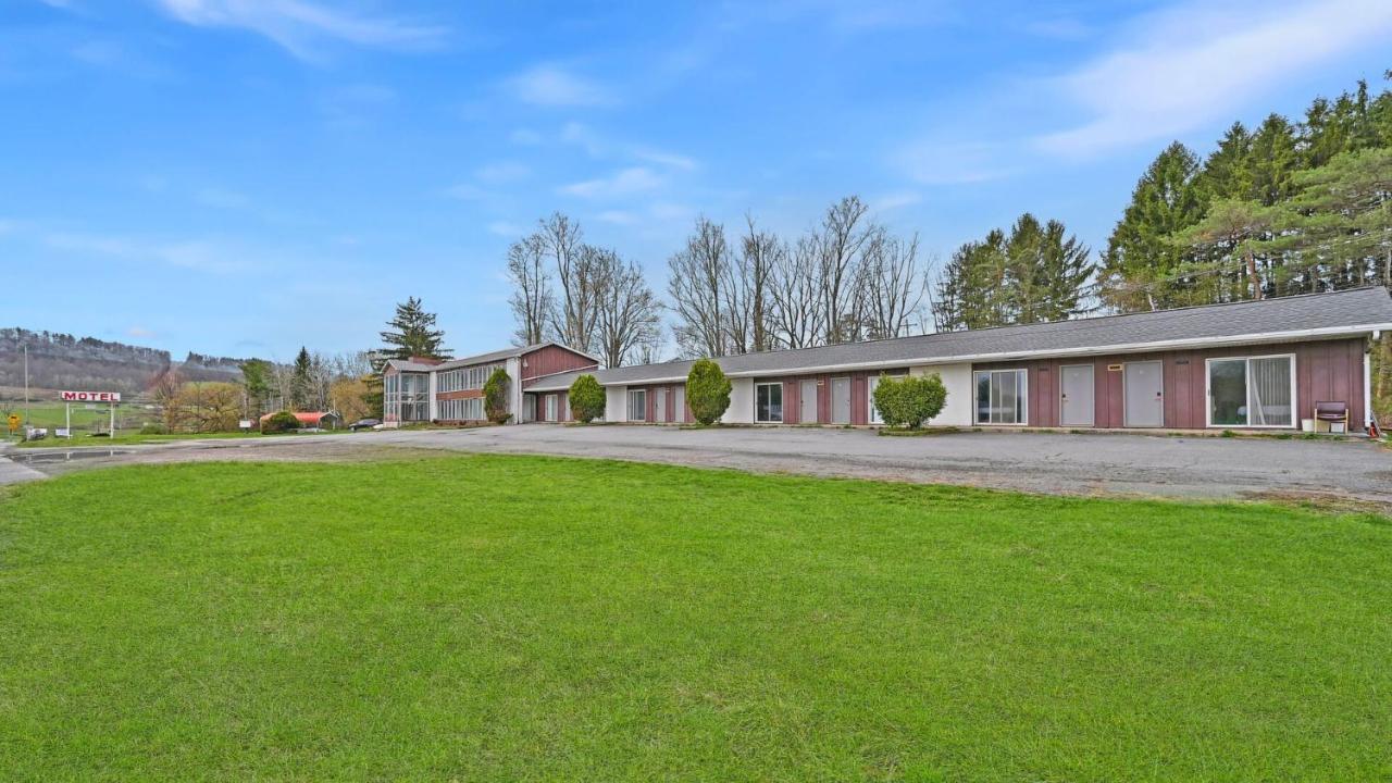 Maplehurst Motel Tunkhannock Εξωτερικό φωτογραφία