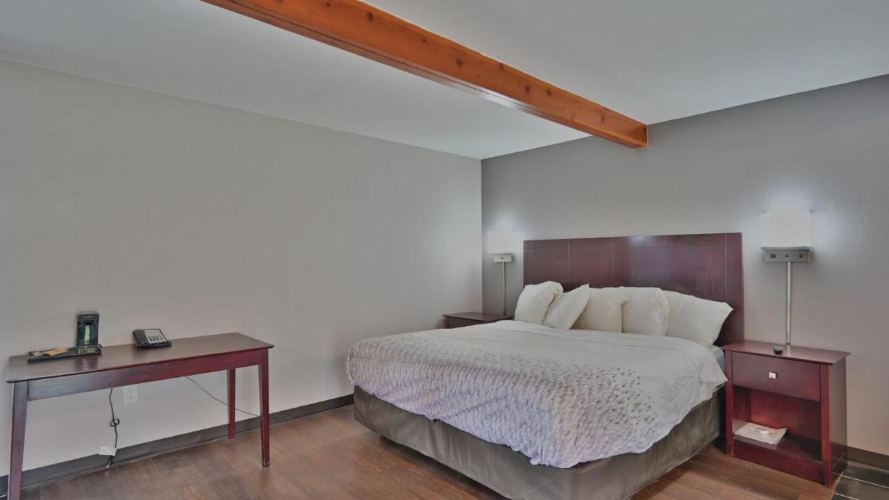 Maplehurst Motel Tunkhannock Εξωτερικό φωτογραφία
