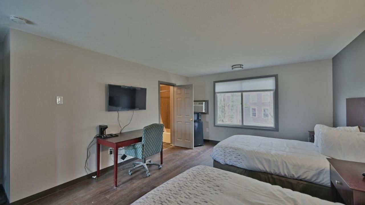 Maplehurst Motel Tunkhannock Εξωτερικό φωτογραφία