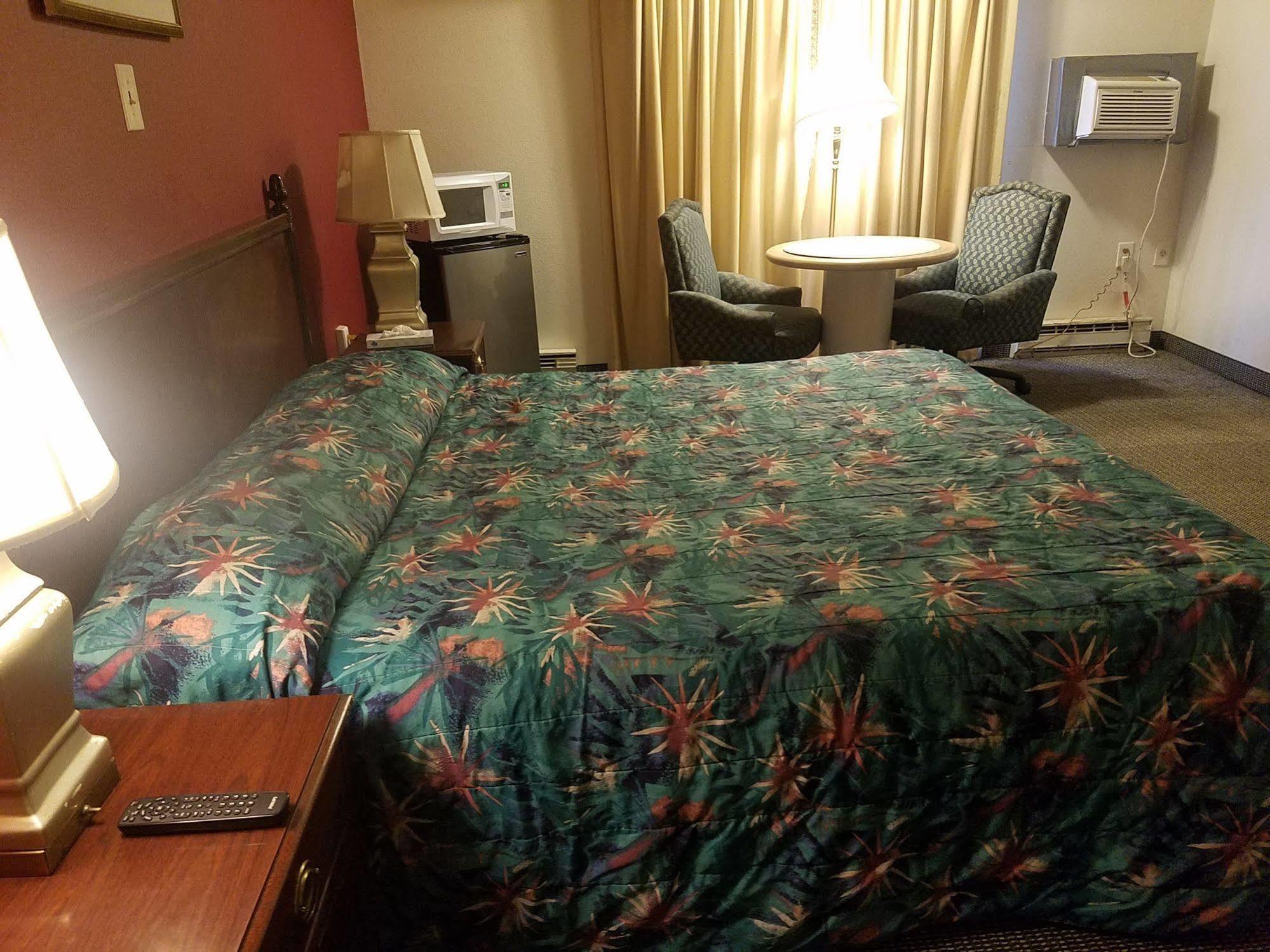 Maplehurst Motel Tunkhannock Εξωτερικό φωτογραφία