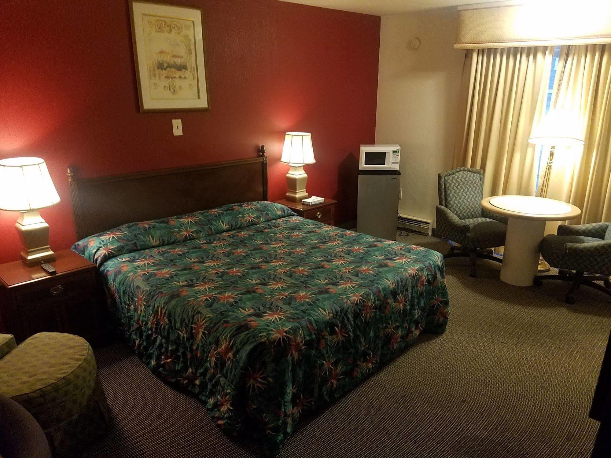 Maplehurst Motel Tunkhannock Εξωτερικό φωτογραφία